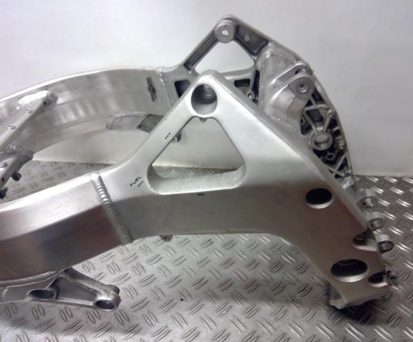 Rahmen Frame deutscher Streetfighter Honda CBR 900 RR SC33 Bj.99 15017km