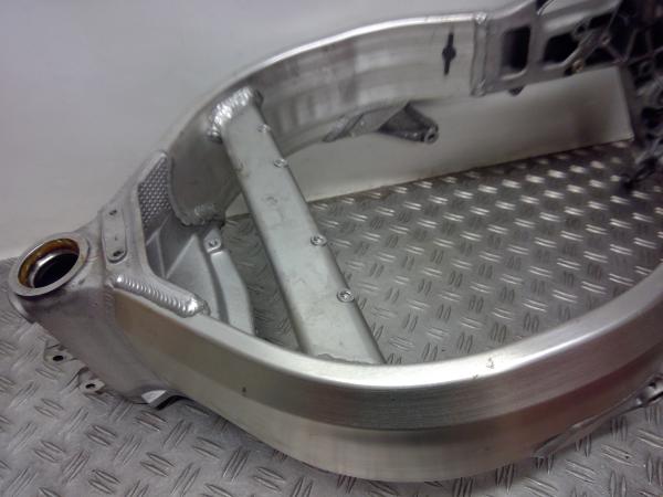 Rahmen Frame deutscher Streetfighter Honda CBR 900 RR SC33 Bj.99 15017km