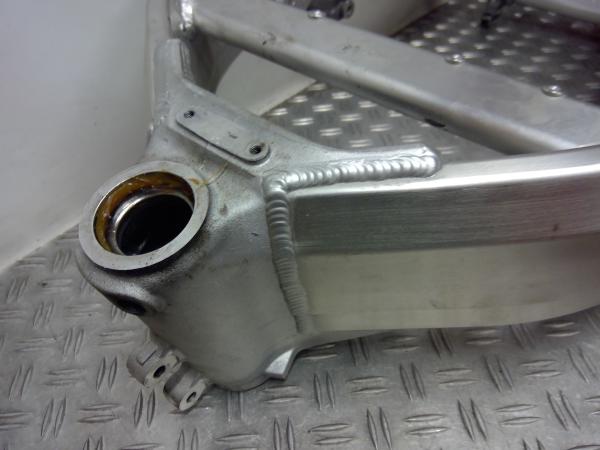 Rahmen Frame deutscher Streetfighter Honda CBR 900 RR SC33 Bj.99 15017km