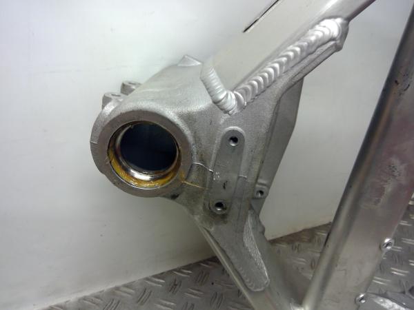 Rahmen Frame deutscher Streetfighter Honda CBR 900 RR SC33 Bj.99 15017km